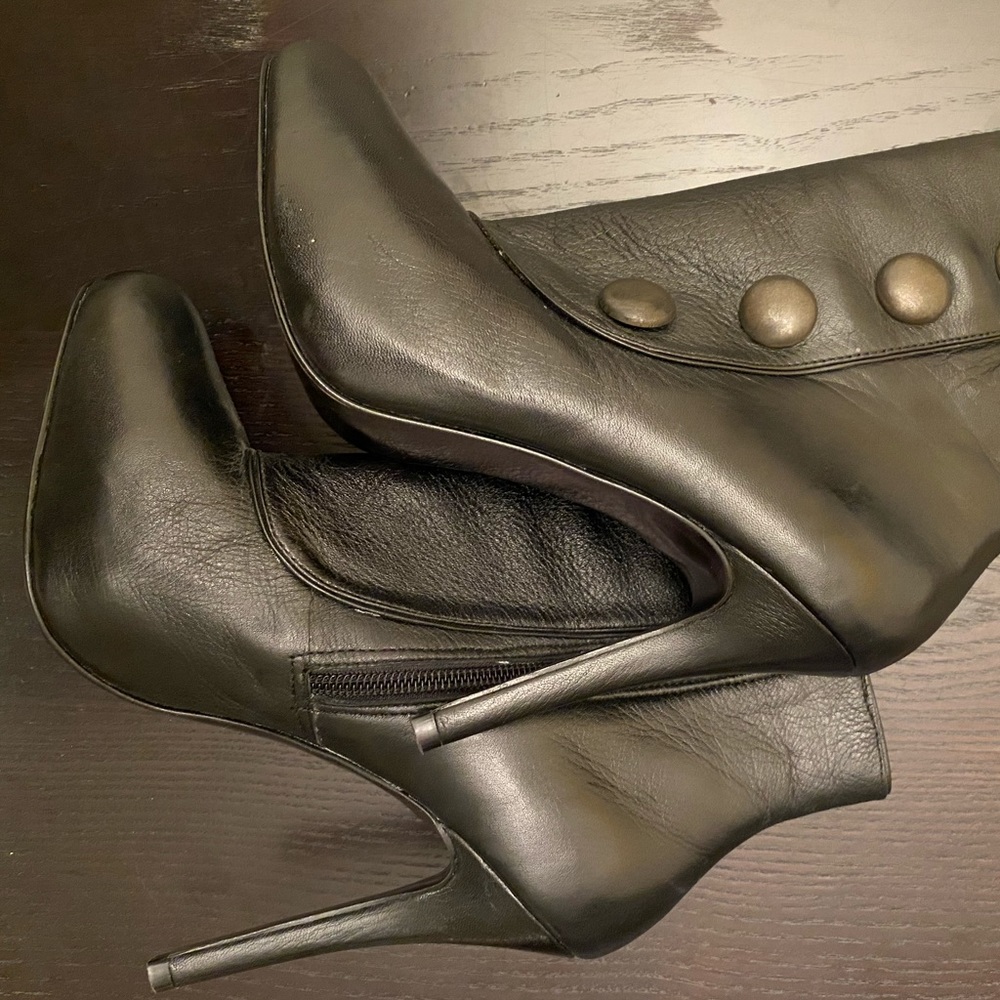 Steve Madden | Platform Booties - Picture 3 of 6
